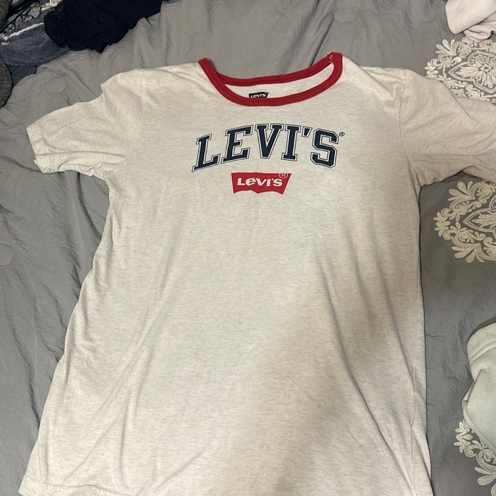 kids XL Levi’s t-shirt